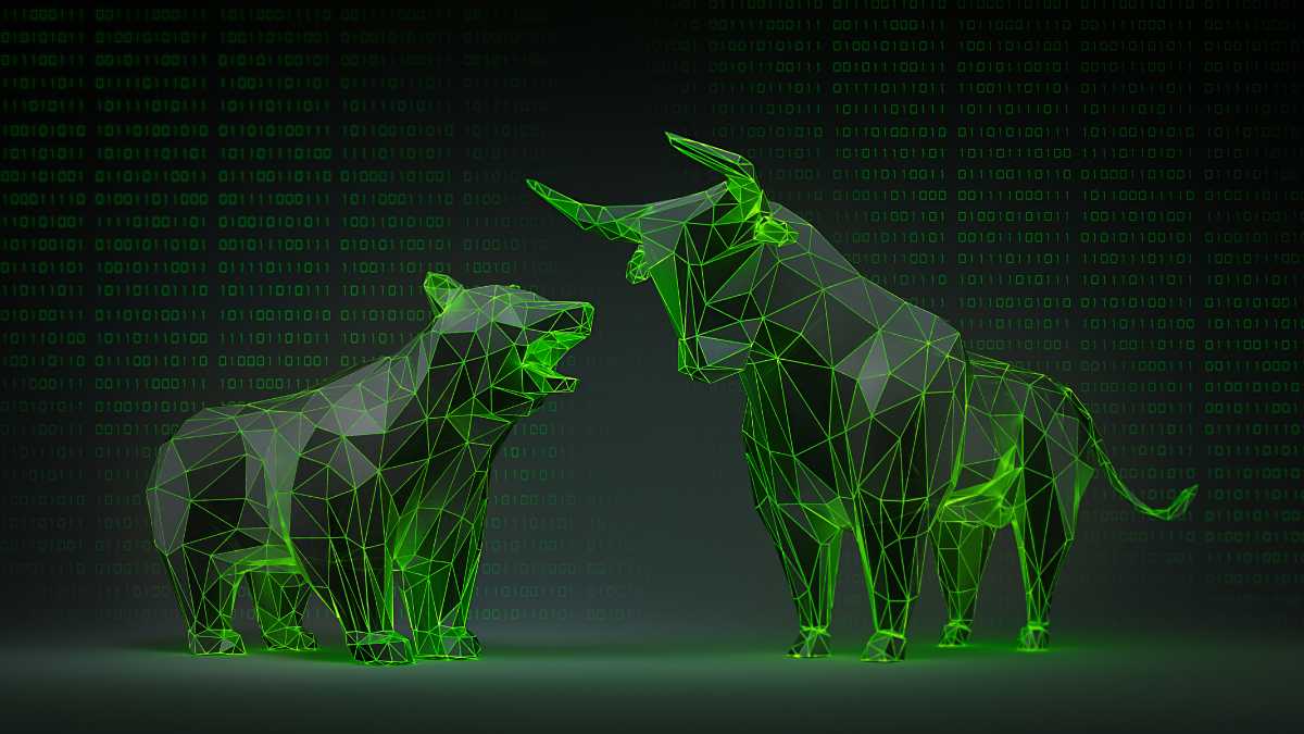 The image shows digital green wireframe models of a bull and a bear facing each other with a background of binary code