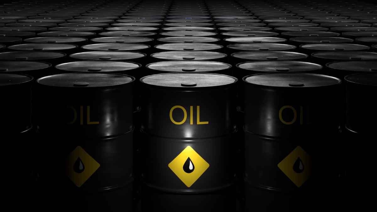 How to trade on the commodity of crude oil