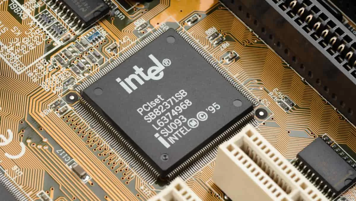 Intel shares slid on Tuesday over a $7bn loss in the company’s foundry business