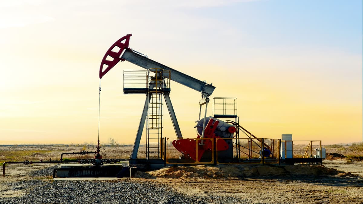 oil_pump_field_width_1200_format_JPEG.jpg